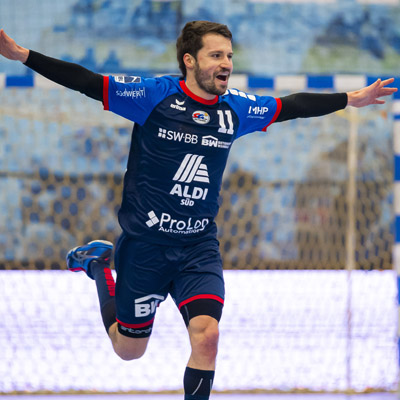 Torjäger Christian Schäfer verlängert